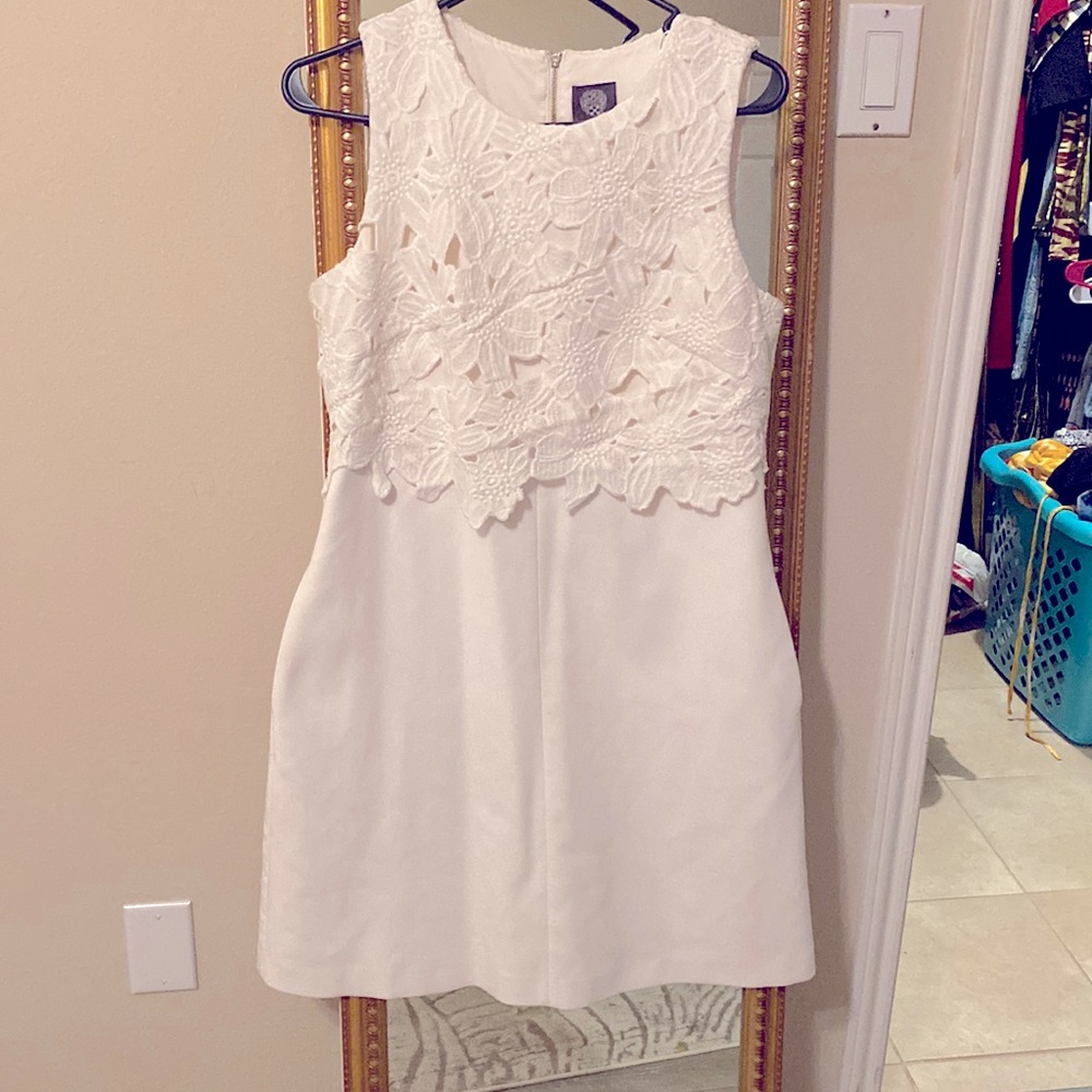 Vince Camuto floral dress w/ pockets!